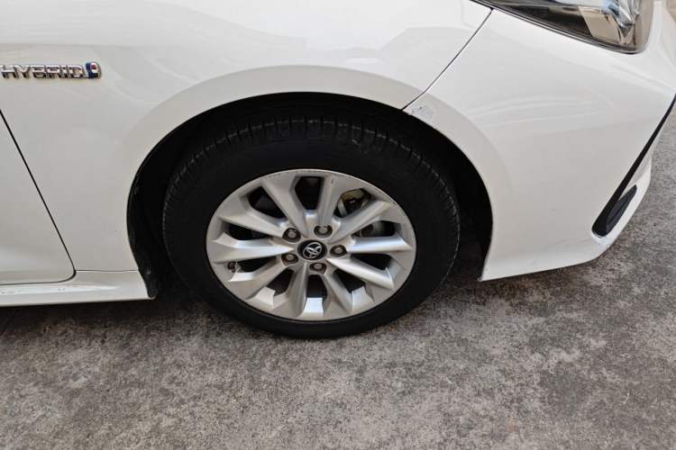Used Toyota Corolla 2021 Dual-Motor 1.8L E-CVT Elite Edition Right Front Wheel Hub