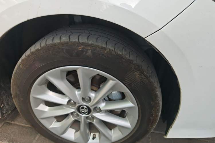 Used Toyota Corolla 2021 Dual-Motor 1.8L E-CVT Elite Edition Right Front Wheel Hub