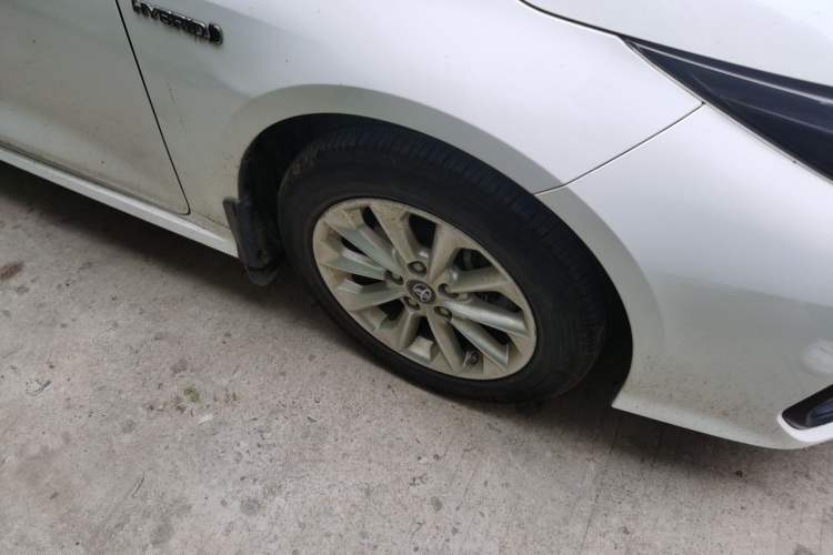 Used Toyota Corolla 2021 Dual-Motor 1.8L E-CVT Elite Edition Right Front Wheel Hub