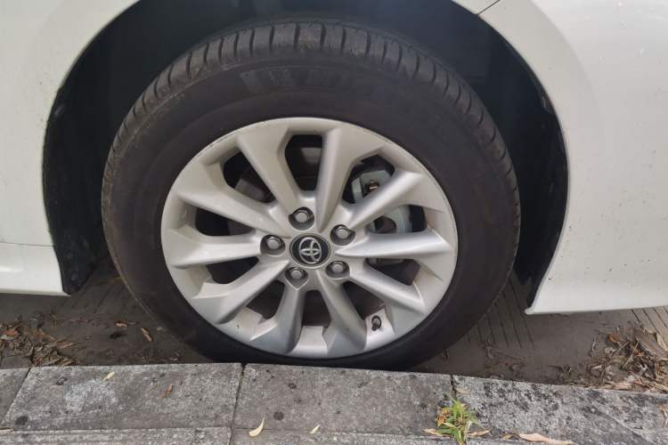 Used Toyota Corolla 2021 1.2T S-CVT Elite PLUS Edition Right Front Wheel Hub