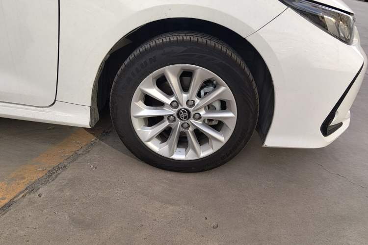 Used Toyota Corolla 2021 Dual-Motor 1.8L E-CVT Elite Edition Right Front Wheel Hub