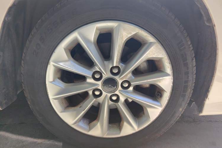 Used Toyota Corolla 2021 1.2T S-CVT Elite PLUS Edition Right Front Wheel Hub