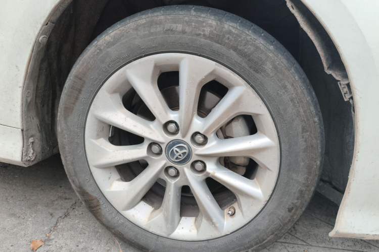 Used Toyota Corolla 2021 Dual-Motor 1.8L E-CVT Elite Edition Right Front Wheel Hub