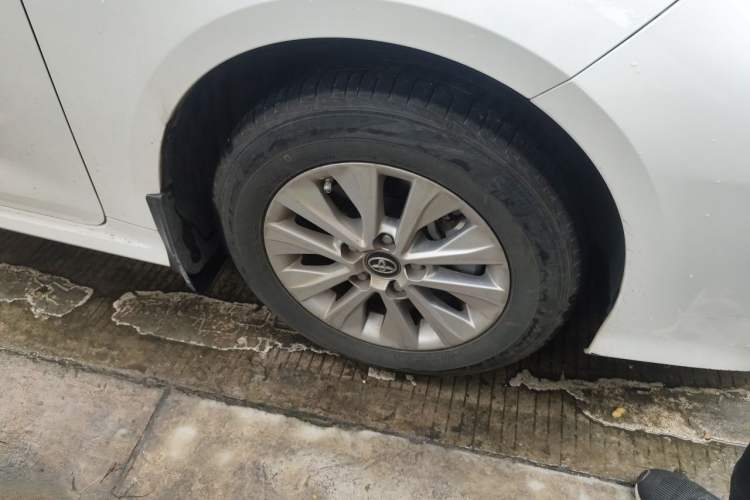Used Toyota Corolla 2021 1.2T S-CVT Elite Edition Right Front Wheel Hub