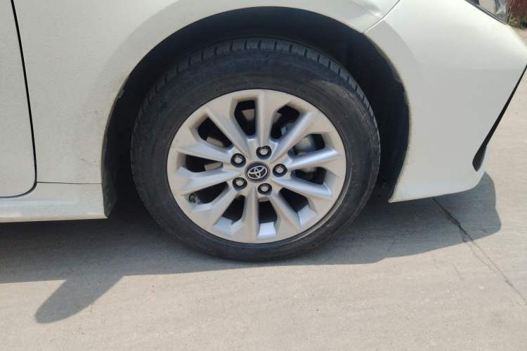 Used Toyota Corolla 2021 Dual-Motor 1.8L E-CVT Elite Edition Right Front Wheel Hub