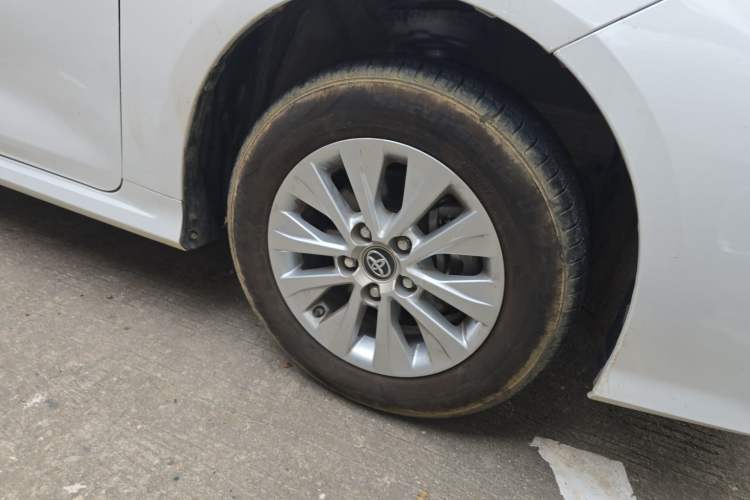 Used Toyota Corolla 2021 1.2T S-CVT Pioneer Edition Right Front Wheel Hub