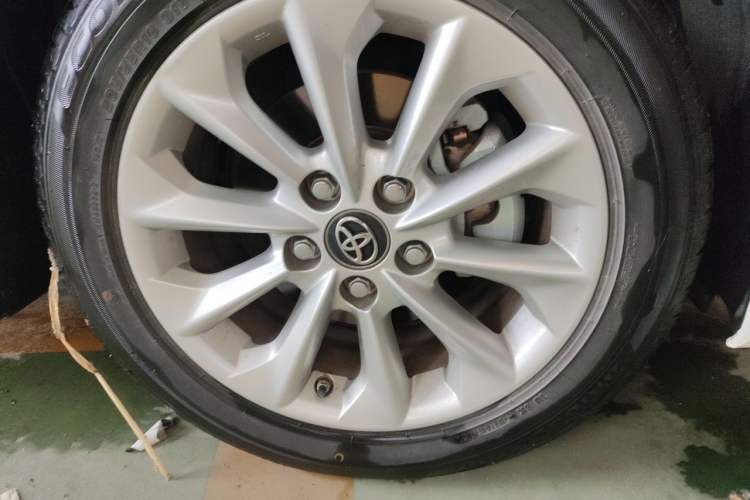 Used Toyota Corolla 2021 1.2T S-CVT Elite PLUS Edition Right Front Wheel Hub