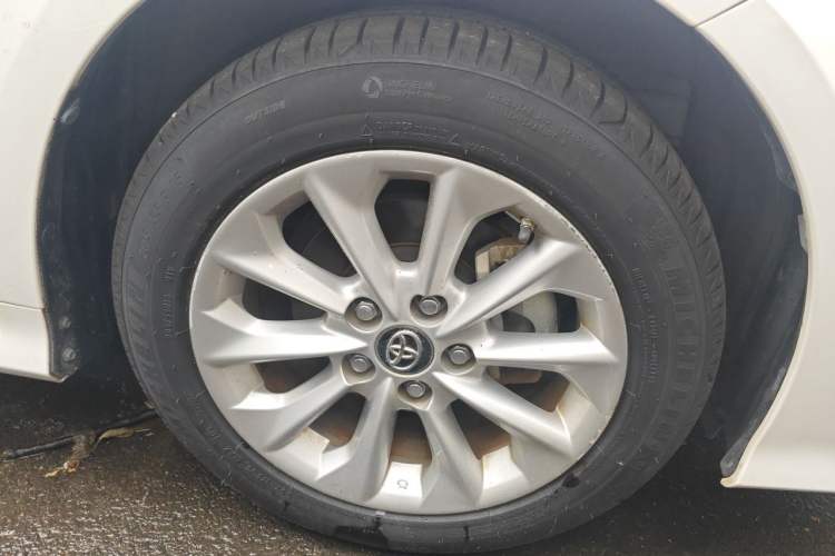 Used Toyota Corolla 2021 Dual-Motor 1.8L E-CVT Elite Edition Right Front Wheel Hub