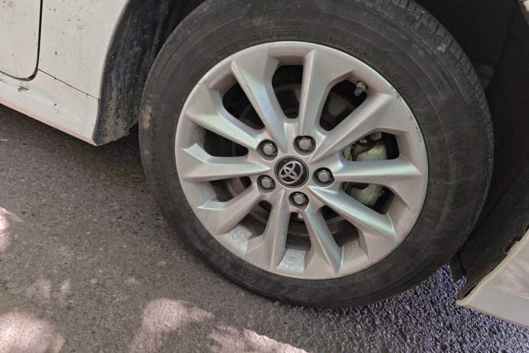 Used Toyota Corolla 2021 Dual-Motor 1.8L E-CVT Elite Edition Right Front Wheel Hub
