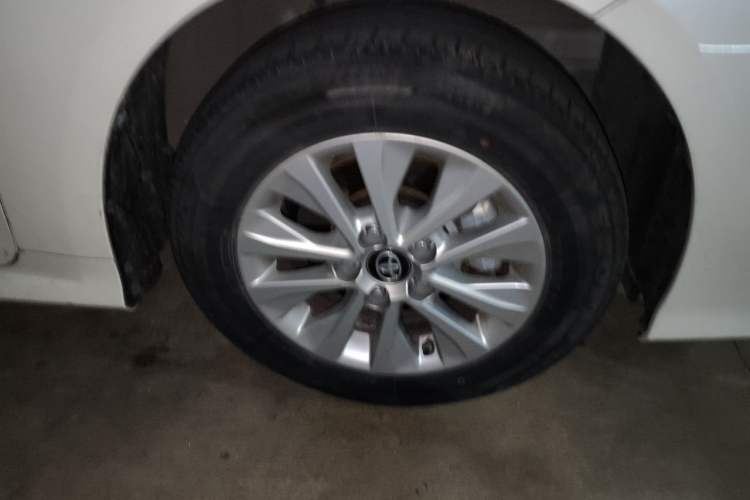 Used Toyota Corolla 2021 1.2T S-CVT Elite Edition Right Front Wheel Hub