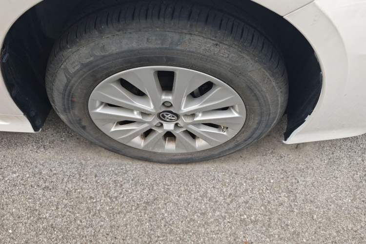 Used Toyota Corolla 2021 1.2T S-CVT Pioneer Edition Right Front Wheel Hub