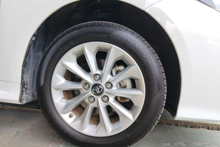 Used Toyota Corolla 2021 1.2T S-CVT Luxury Edition Right Front Wheel Hub