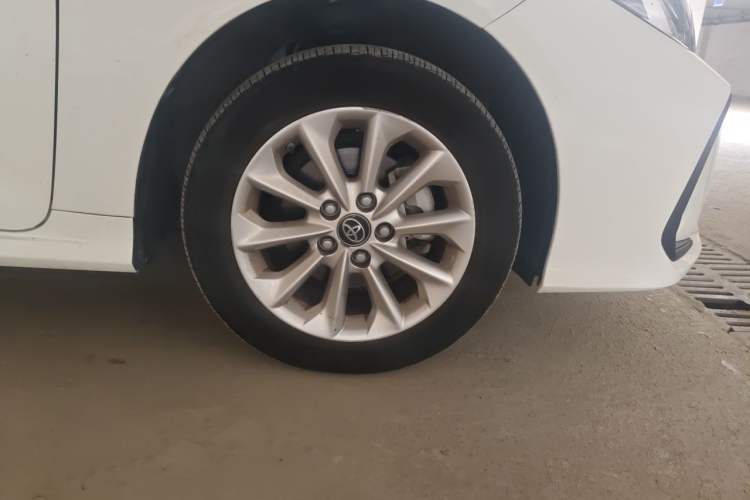 Used Toyota Corolla 2021 1.2T S-CVT Luxury Edition Right Front Wheel Hub