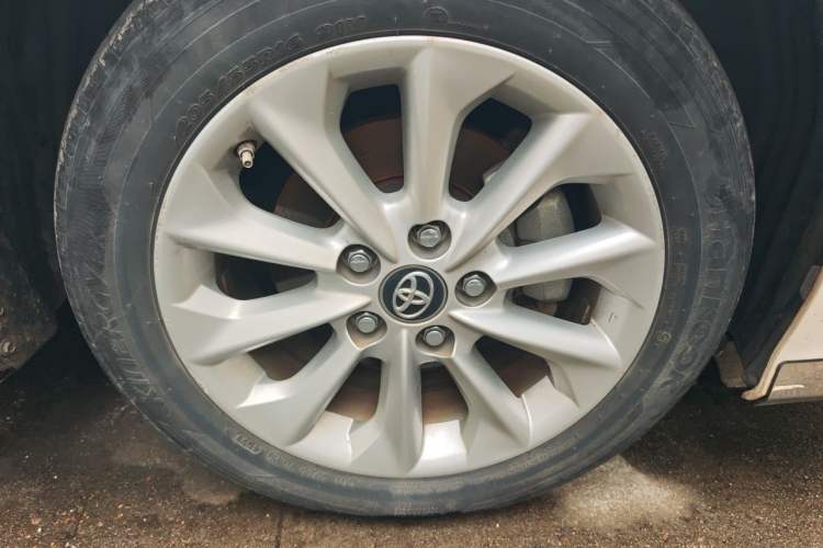 Used Toyota Corolla 2021 1.2T S-CVT Elite PLUS Edition Right Front Wheel Hub