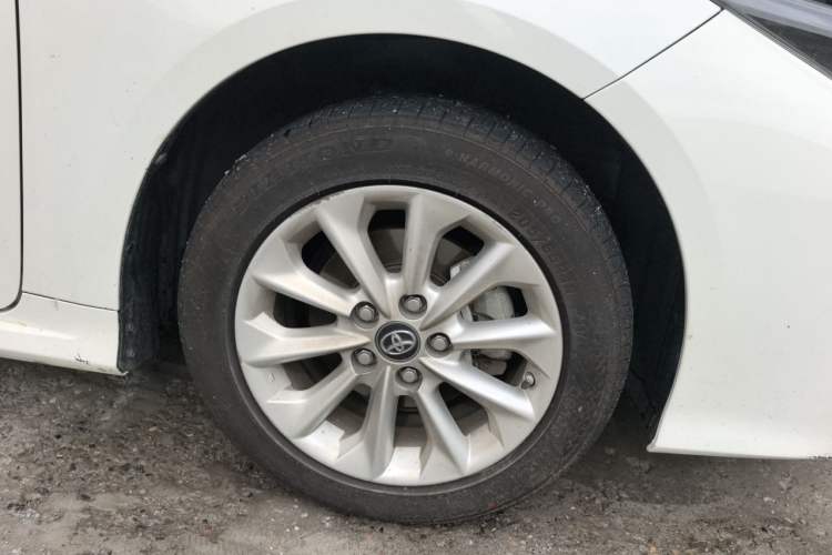 Used Toyota Corolla 2021 Dual-Motor 1.8L E-CVT Elite Edition Right Front Wheel Hub