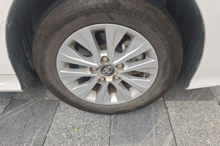 Used Toyota Corolla 2021 1.2T S-CVT Pioneer Edition Right Front Wheel Hub