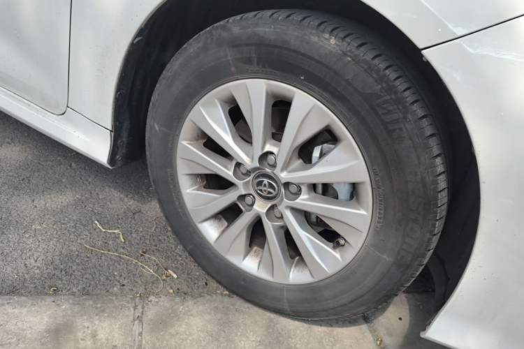Used Toyota Corolla 2021 TNGA 1.5L CVT Elite Edition Right Front Wheel Hub