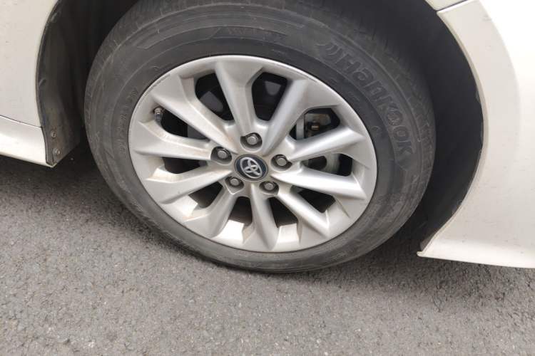 Used Toyota Corolla 2021 Dual-Motor 1.8L E-CVT Elite Edition Right Front Wheel Hub