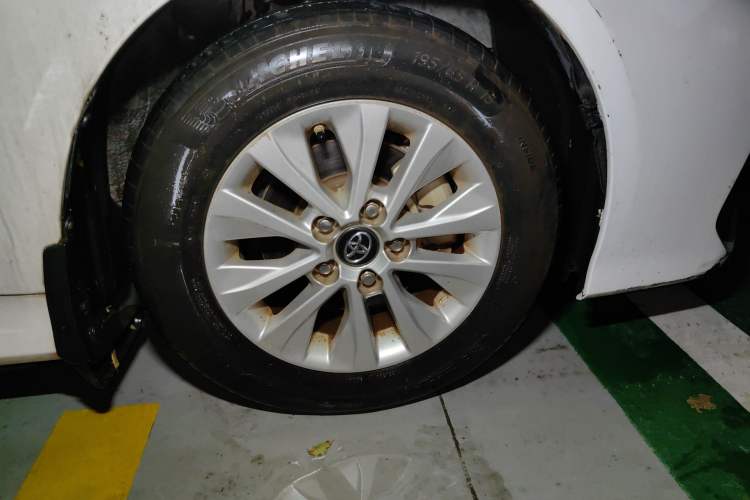 Used Toyota Corolla 2021 TNGA 1.5L CVT Elite CARE Edition Right Front Wheel Hub