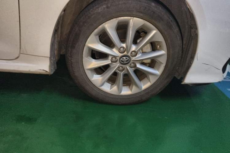 Used Toyota Corolla 2021 Dual-Motor 1.8L E-CVT Elite Edition Right Front Wheel Hub