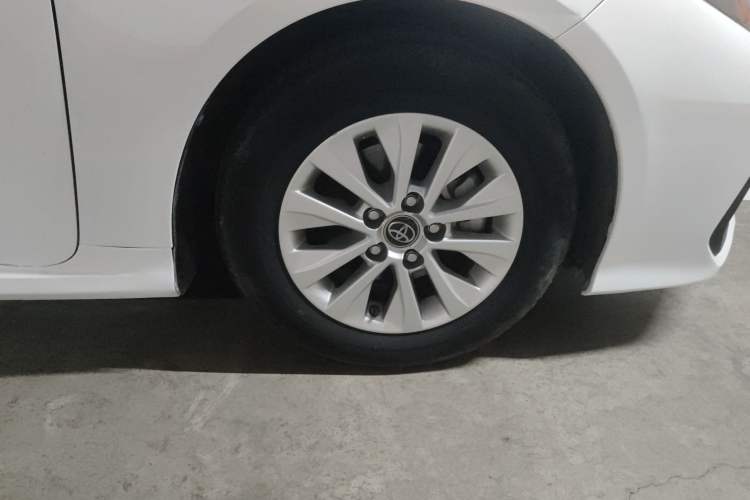 Used Toyota Corolla 2021 TNGA 1.5L CVT Elite Edition Right Front Wheel Hub
