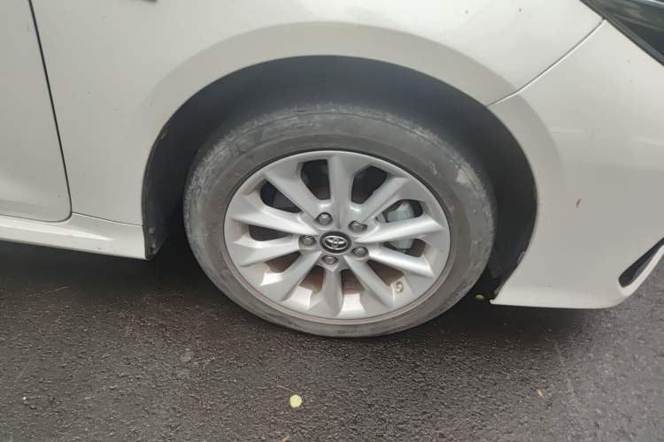 Used Toyota Corolla 2021 Dual-Motor 1.8L E-CVT Elite Edition Right Front Wheel Hub