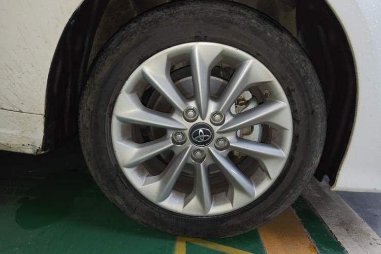 Used Toyota Corolla 2021 1.2T S-CVT Elite PLUS Edition Right Front Wheel Hub