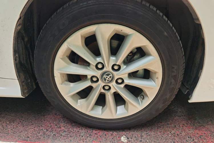 Used Toyota Corolla 2021 Dual-Motor 1.8L E-CVT Elite Edition Right Front Wheel Hub