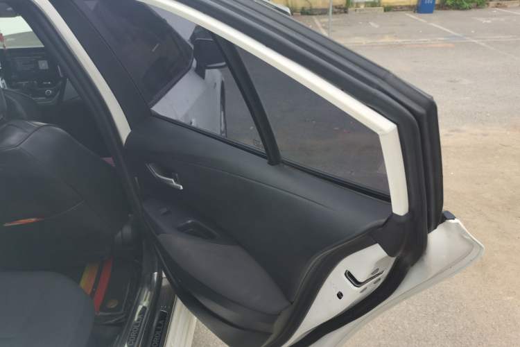 Used Toyota Corolla 2021 Dual-Motor 1.8L E-CVT Elite Edition Right Rear Door Interior