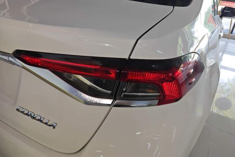 Used Toyota Corolla 2021 TNGA 1.5L CVT Elite Edition Right Rear Taillight