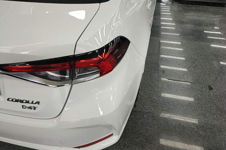 Used Toyota Corolla 2021 1.2T S-CVT Elite Edition Right Rear Taillight