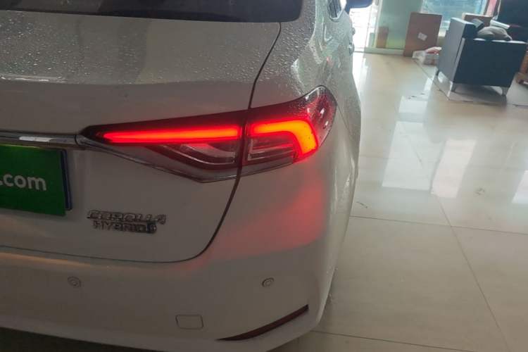 Used Toyota Corolla 2021 Dual-Motor 1.8L E-CVT Elite Edition Right Rear Taillight