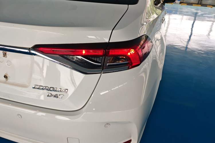 Used Toyota Corolla 2021 1.2T S-CVT Elite PLUS Edition Right Rear Taillight