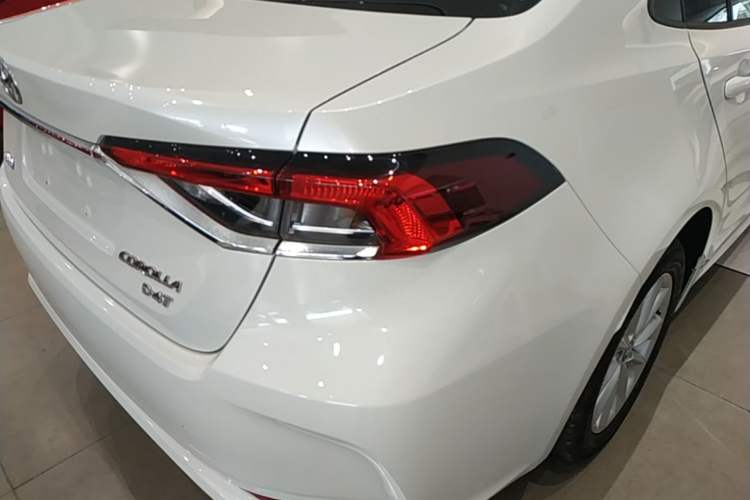 Used Toyota Corolla 2021 1.2T S-CVT Luxury Edition Right Rear Taillight