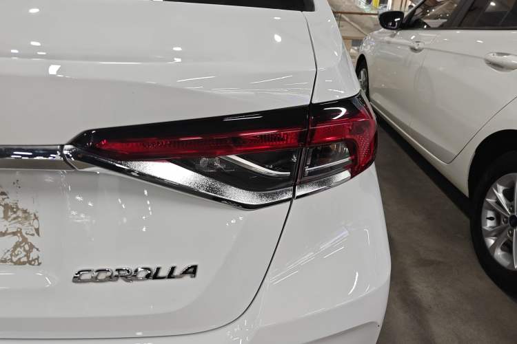 Used Toyota Corolla 2021 TNGA 1.5L CVT Elite Edition Right Rear Taillight