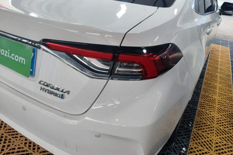 Used Toyota Corolla 2021 Dual-Motor 1.8L E-CVT Elite Edition Right Rear Taillight