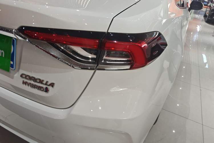Used Toyota Corolla 2021 Dual-Motor 1.8L E-CVT Elite Edition Right Rear Taillight