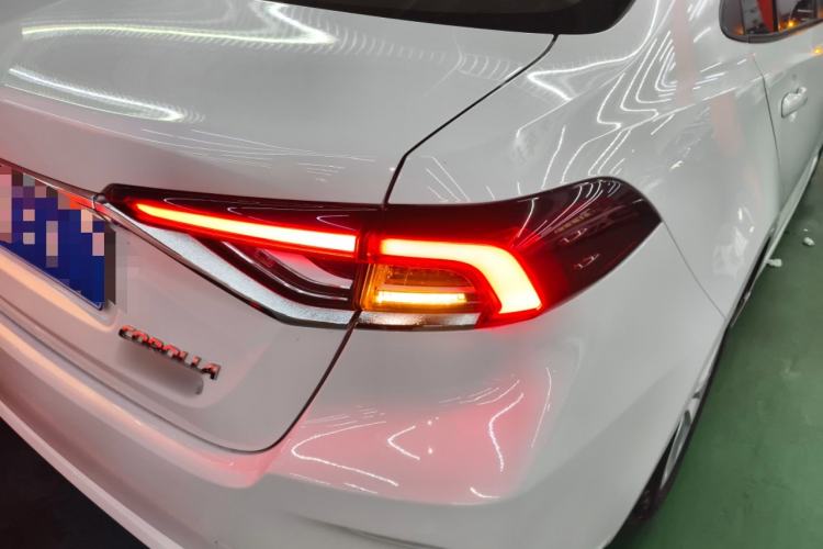 Used Toyota Corolla 2021 Dual-Motor 1.8L E-CVT Elite Edition Right Rear Taillight