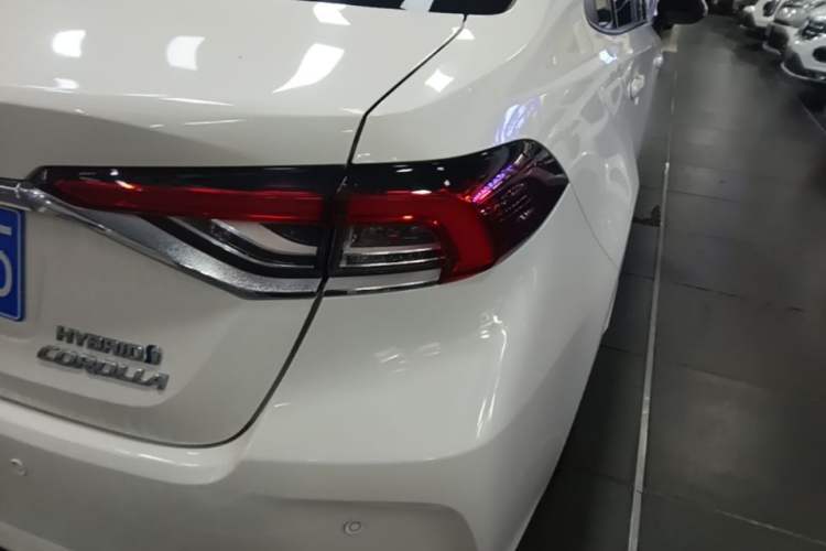Used Toyota Corolla 2021 Dual-Motor 1.8L E-CVT Elite Edition Right Rear Taillight