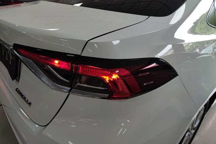 Used Toyota Corolla 2021 TNGA 1.5L CVT Elite Edition Right Rear Taillight