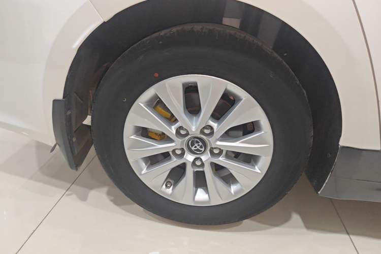 Used Toyota Corolla 2021 TNGA 1.5L CVT Elite Edition Right Rear Wheel Hub