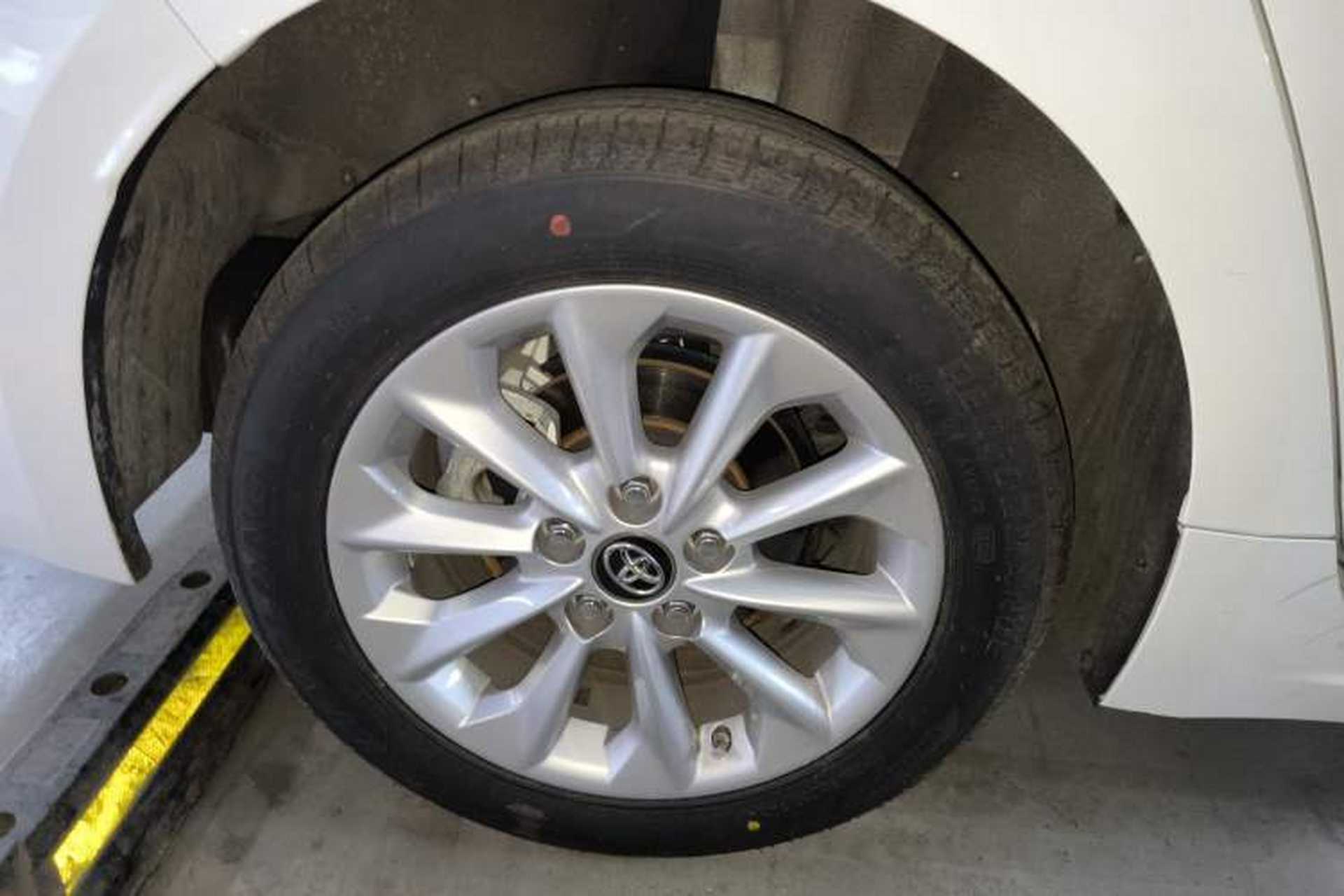 Used Toyota Corolla 2021 Dual-Motor 1.8L E-CVT Elite Edition Right Rear Wheel Hub