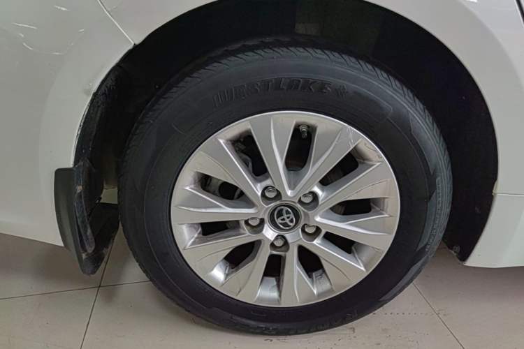 Used Toyota Corolla 2021 TNGA 1.5L CVT Elite Edition Right Rear Wheel Hub