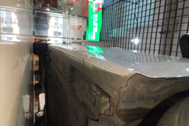 Used Toyota Corolla 2021 Dual-Motor 1.8L E-CVT Elite Edition Right Side Sill