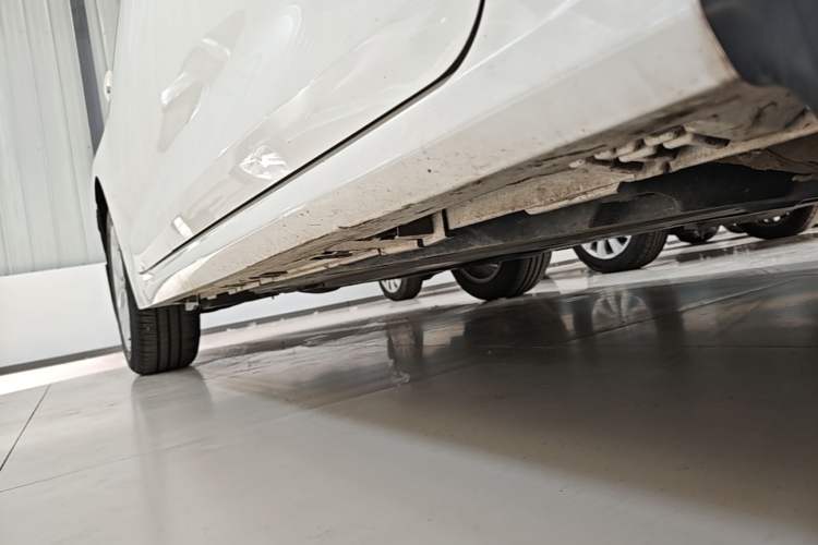 Used Toyota Corolla 2021 Dual-Motor 1.8L E-CVT Elite Edition Right Side Sill