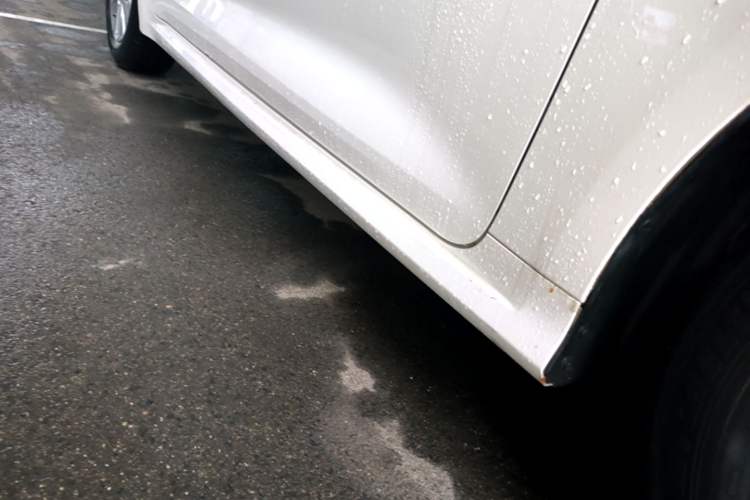Used Toyota Corolla 2021 TNGA 1.5L CVT Pioneer Edition Right Side Sill