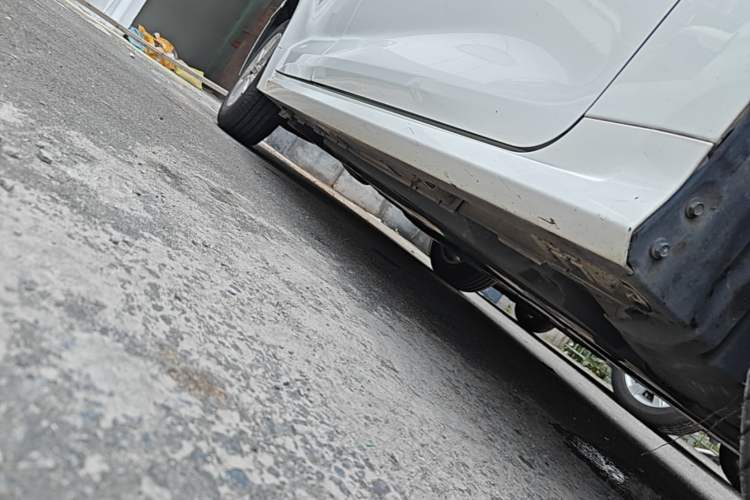Used Toyota Corolla 2021 1.2T S-CVT Pioneer PLUS Edition Right Side Sill