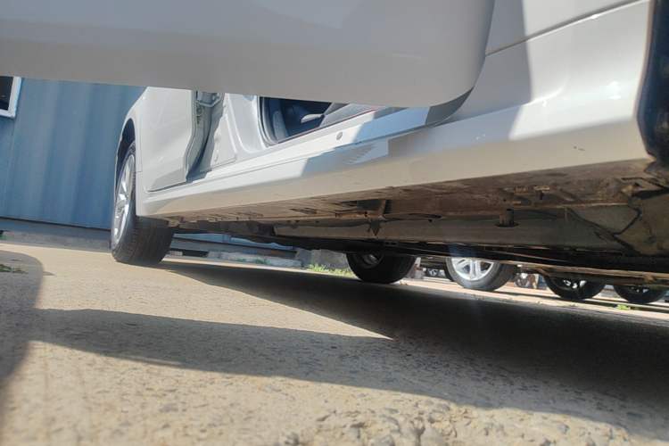 Used Toyota Corolla 2021 1.2T S-CVT Luxury Edition Right Side Sill