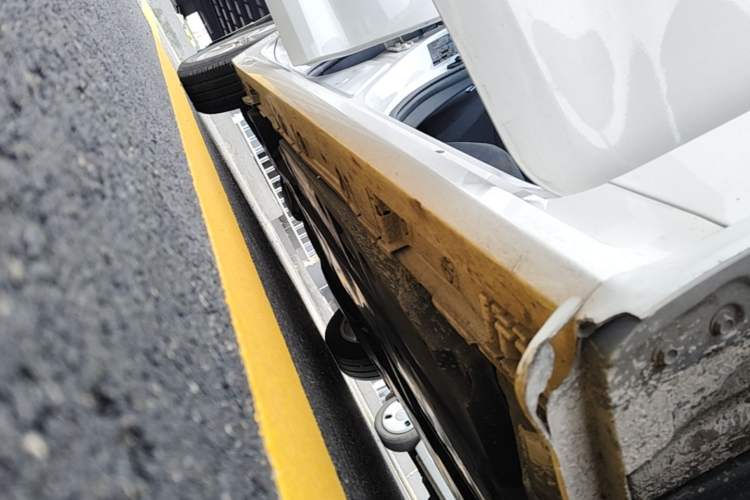 Used Toyota Corolla 2021 TNGA 1.5L CVT Pioneer Edition Right Side Sill