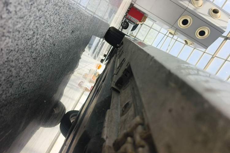 Used Toyota Corolla 2021 Dual-Motor 1.8L E-CVT Elite Edition Right Side Sill